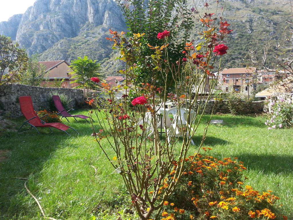 Guesthouse Sanja Mostar Eksteriør billede